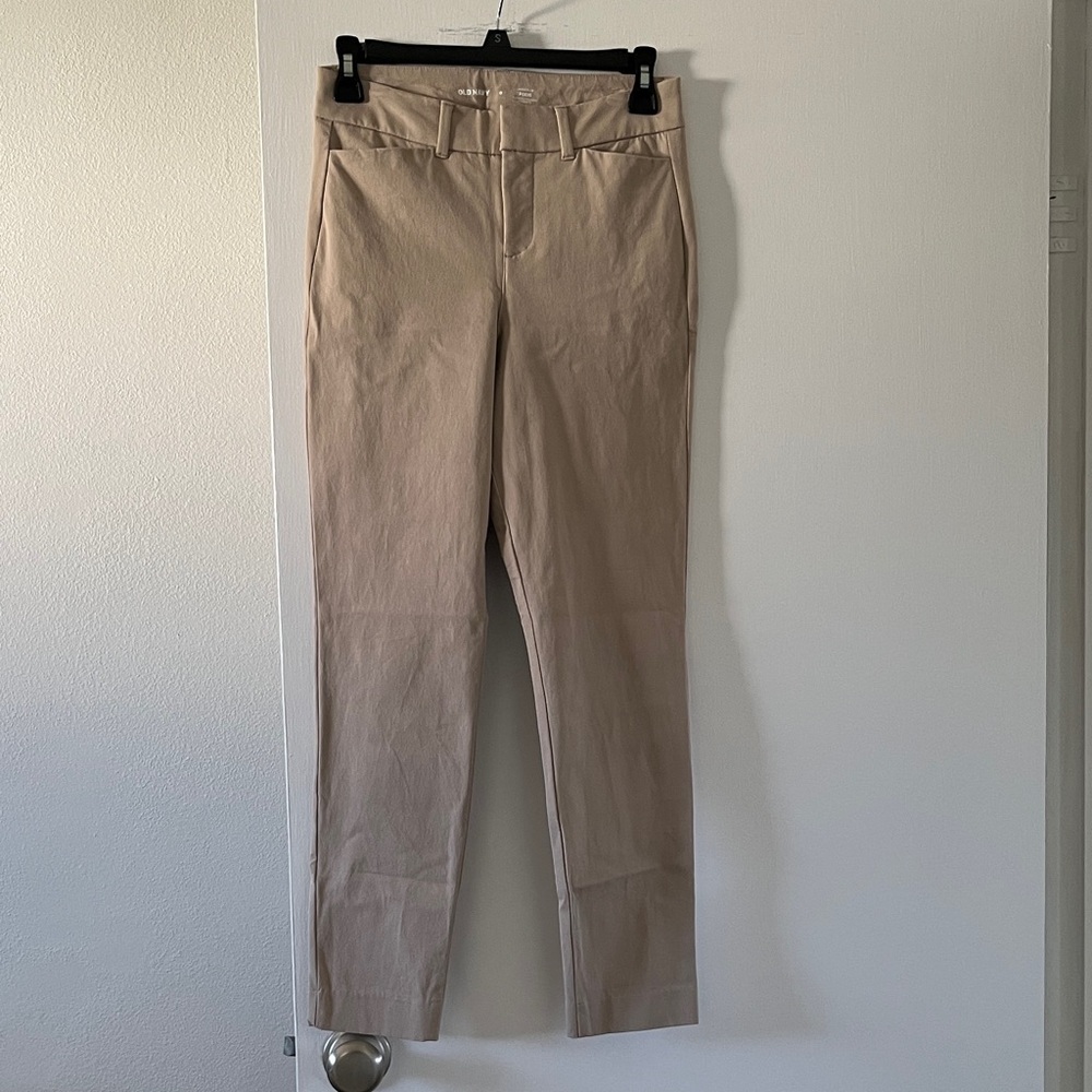 Old Navy Khaki Pixie Pants